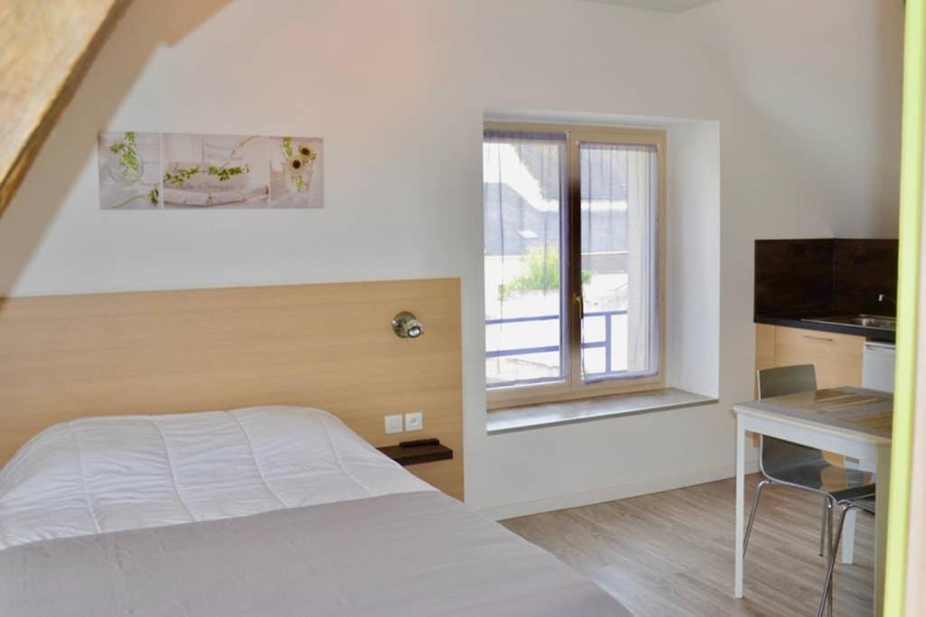 La Petite Maison Appartement 2 Avoine Esterno foto