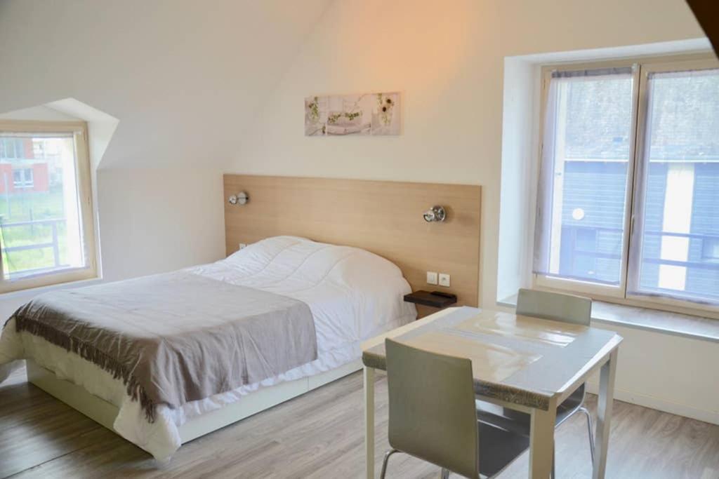 La Petite Maison Appartement 2 Avoine Esterno foto